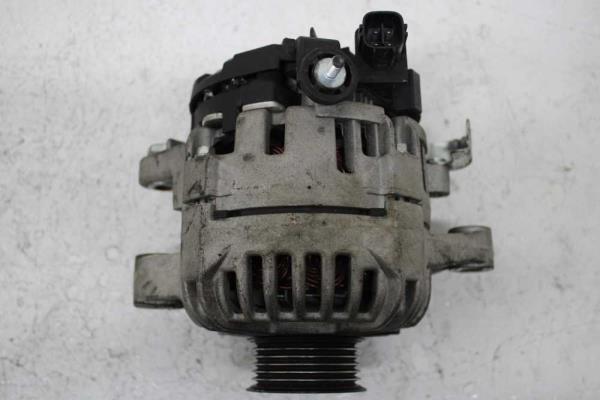 ALTERNATEUR TOYOTA 90A - Vue 3